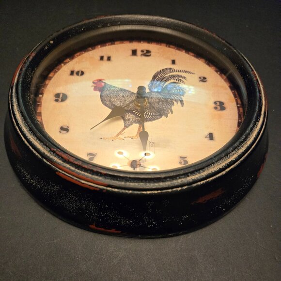 CHANEY METAL ROOSTER WALL CLOCK - Picture 5 of 6